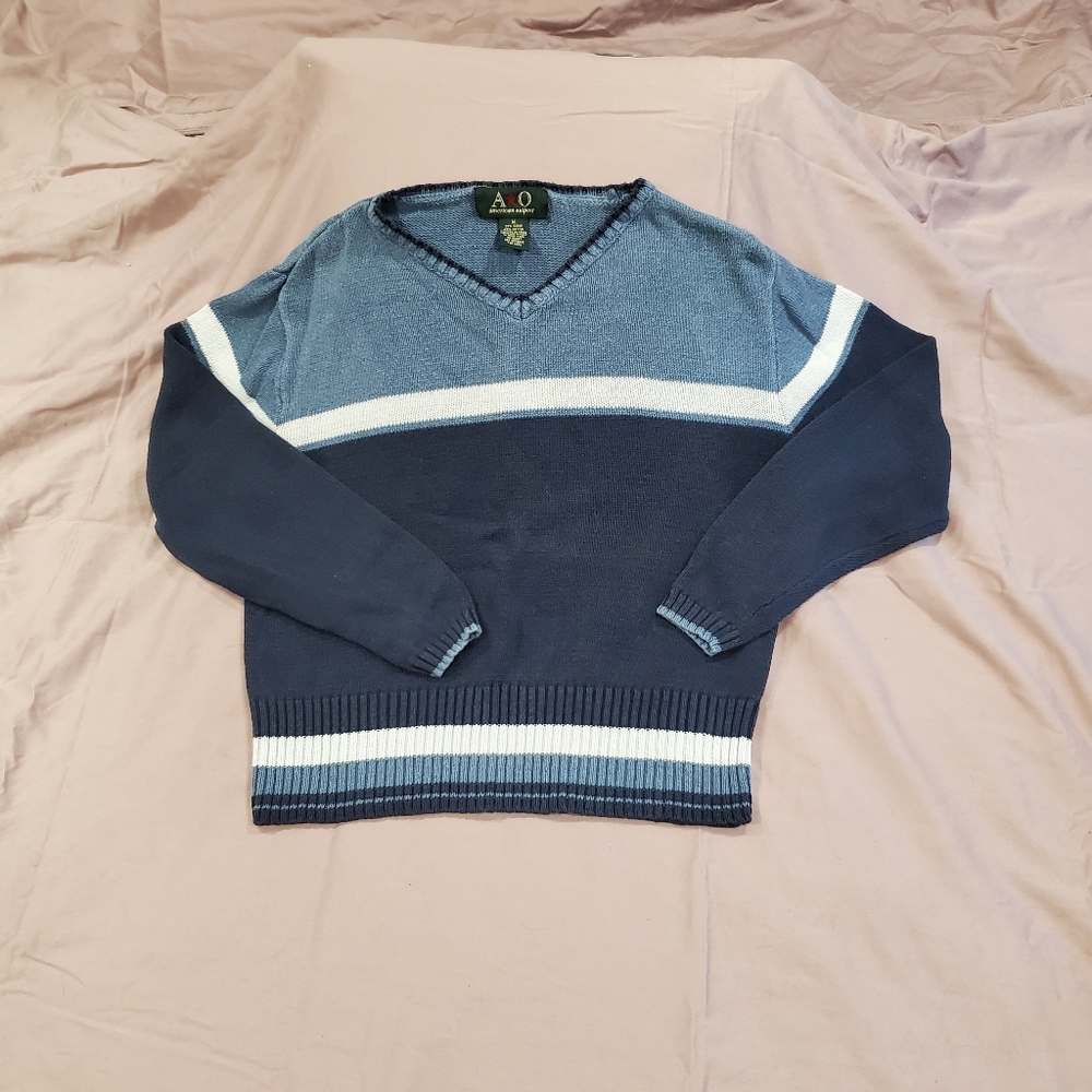 A O American Outpost women's sweater